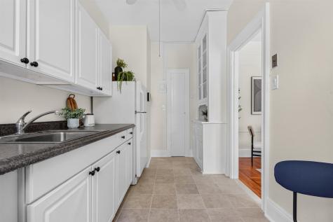 122 West 39th Street Bayonne NJ 07002