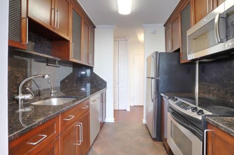 100 Manhattan Avenue Union City NJ 07087