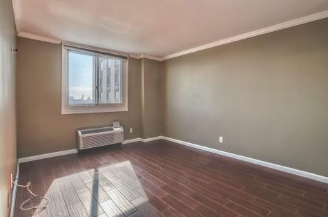 100 Manhattan Avenue Union City NJ 07087