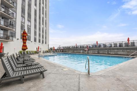 100 Manhattan Avenue Union City NJ 07087