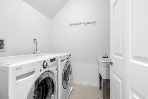 338 Oswego Court West New York NJ 07093