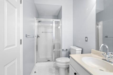 338 Oswego Court West New York NJ 07093
