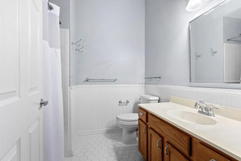 338 Oswego Court West New York NJ 07093
