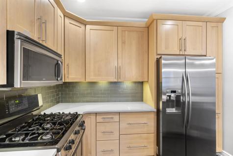338 Oswego Court West New York NJ 07093