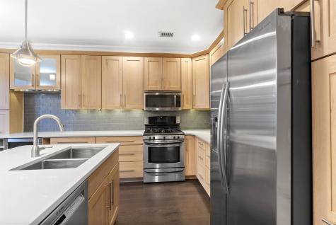 338 Oswego Court West New York NJ 07093