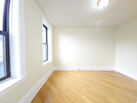 7306 Park Avenue North Bergen NJ 07047