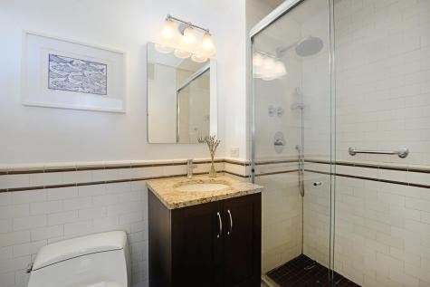 100 Manhattan Avenue Union City NJ 07087