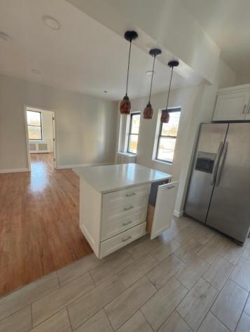 7612 Park Avenue North Bergen NJ 07047