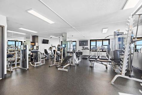 380 Mountain Road Union City NJ 07087