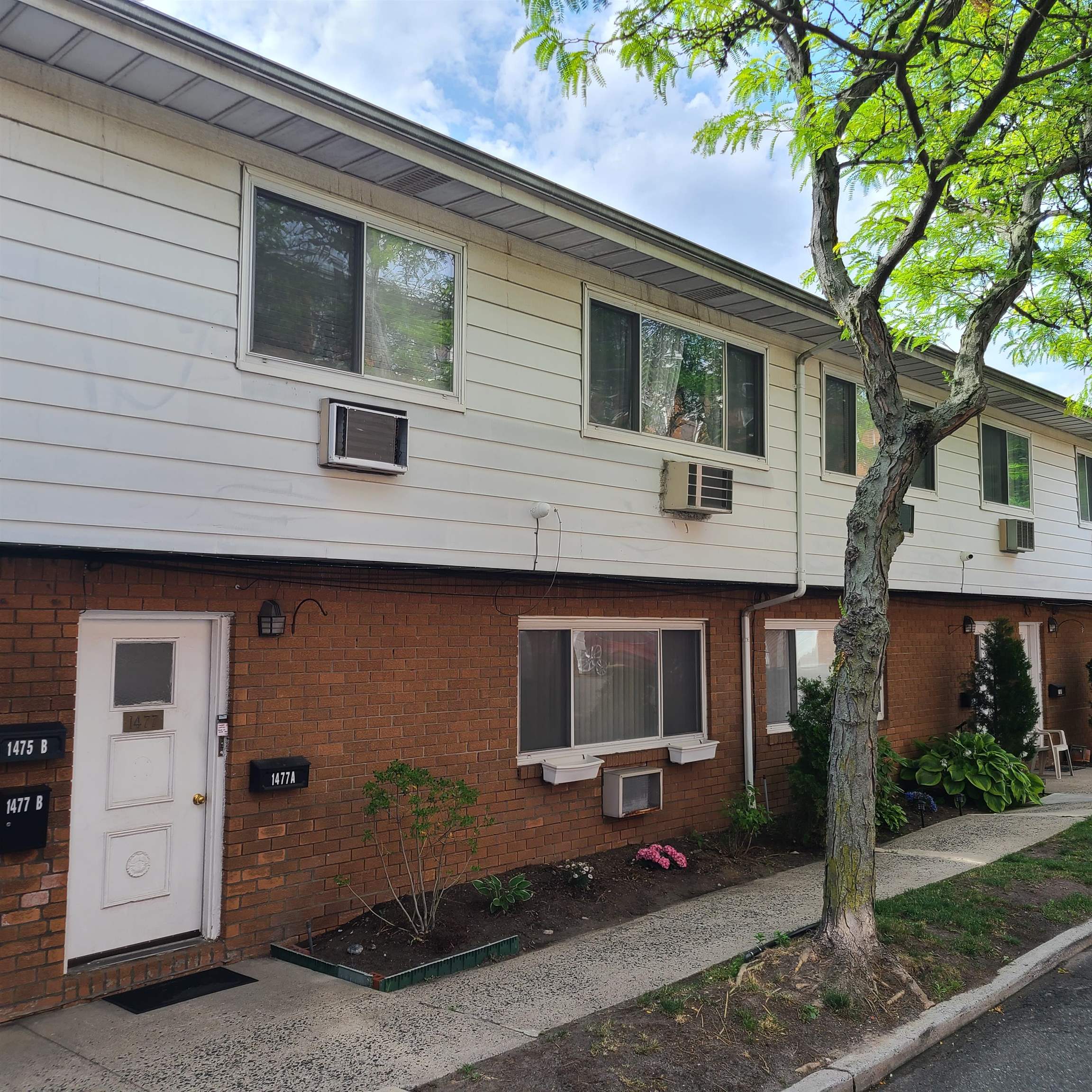 1477B 68th Street North Bergen NJ 07047