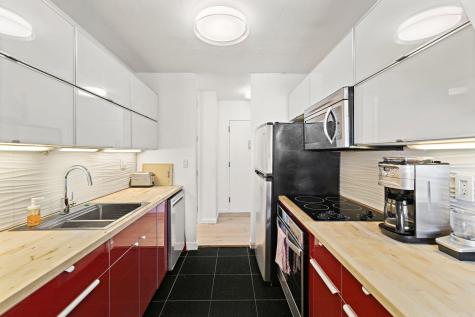 100 Manhattan Avenue Union City NJ 07087