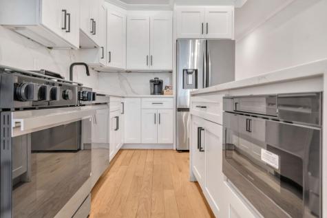 136 35th Street Union City NJ 07087