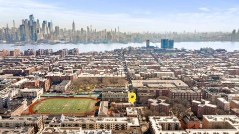 456 9th Street Hoboken NJ 07030