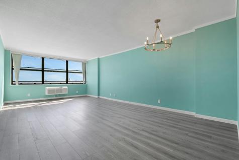 7004 Boulevard East Guttenberg NJ 07093