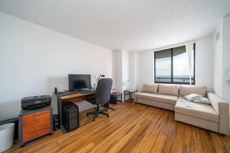 1908 Harmon Cove Tower Secaucus NJ 07094
