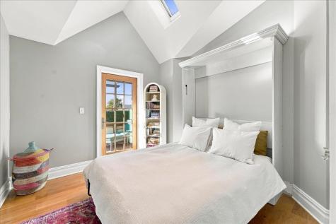 827 Bloomfield Street Hoboken NJ 07030