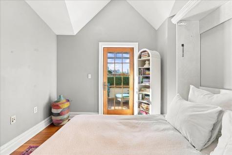 827 Bloomfield Street Hoboken NJ 07030