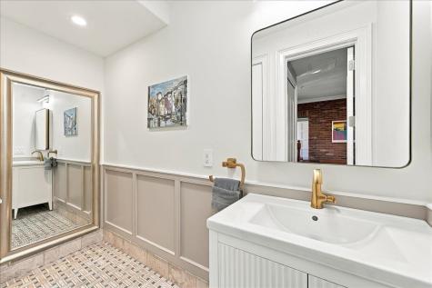 827 Bloomfield Street Hoboken NJ 07030
