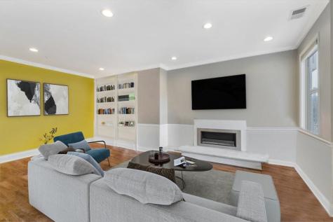 386 Kingston Court West New York NJ 07093