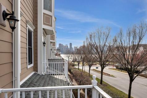 386 Kingston Court West New York NJ 07093