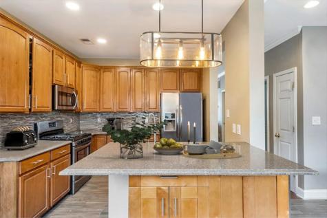 386 Kingston Court West New York NJ 07093