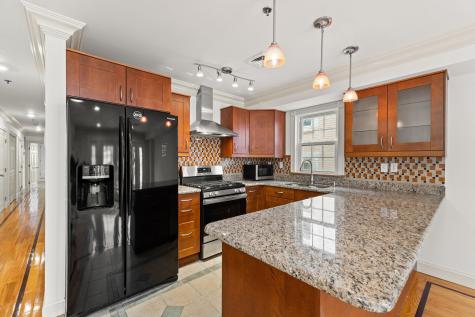 317 11th Street Union City NJ 07087