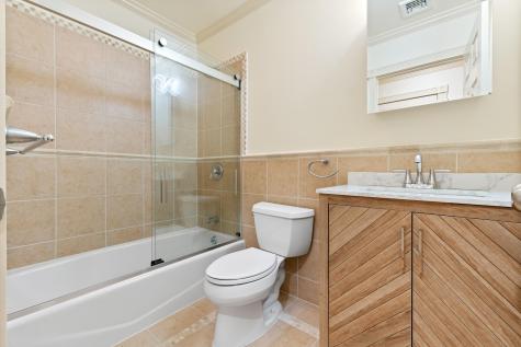 317 11th Street Union City NJ 07087