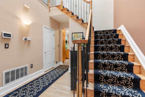 103 Hudson Cove Edgewater NJ 07020