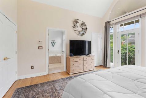 103 Hudson Cove Edgewater NJ 07020