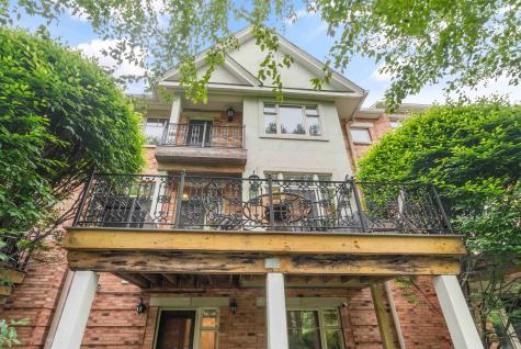 103 Hudson Cove Edgewater NJ 07020