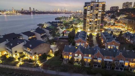 103 Hudson Cove Edgewater NJ 07020