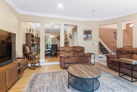 103 Hudson Cove Edgewater NJ 07020