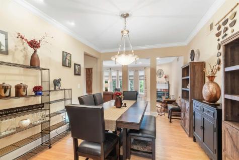 103 Hudson Cove Edgewater NJ 07020