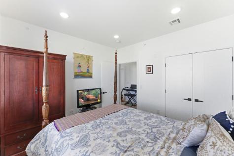 907 Palisade Avenue Union City NJ 07087