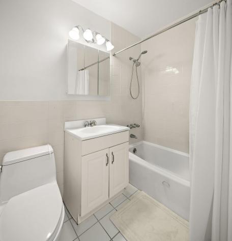 100 Manhattan Avenue Union City NJ 07087