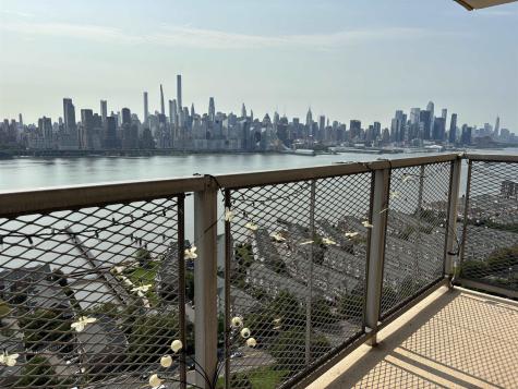 6600 Boulevard East West New York NJ 07093