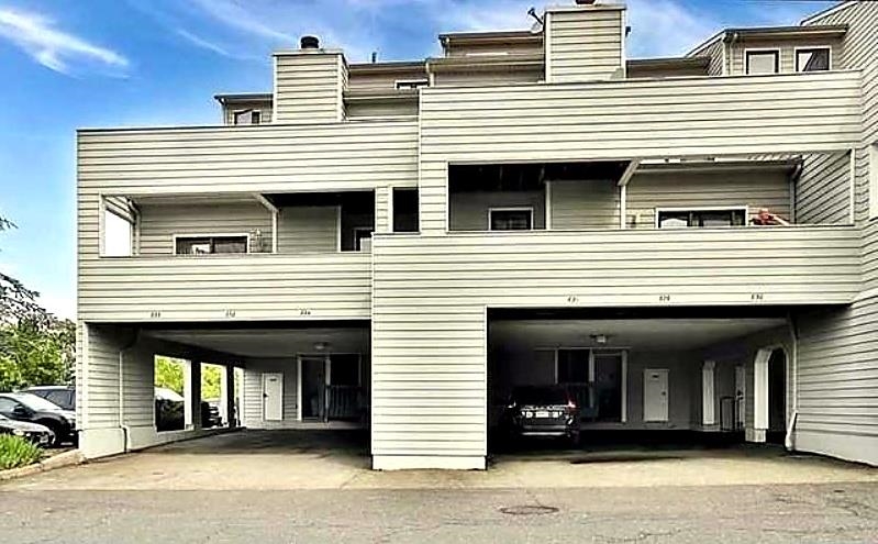 833 Topsail Lane Secaucus NJ 07094