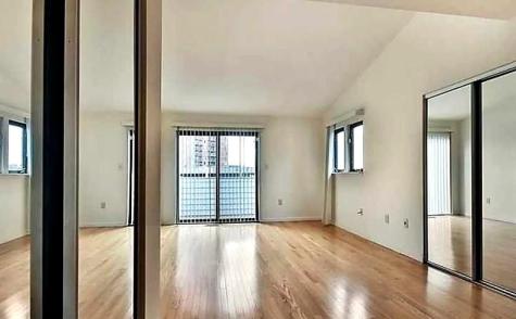 833 Topsail Lane Secaucus NJ 07094