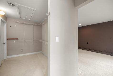 9E Cove Lane North Bergen NJ 07047