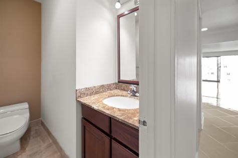 9E Cove Lane North Bergen NJ 07047