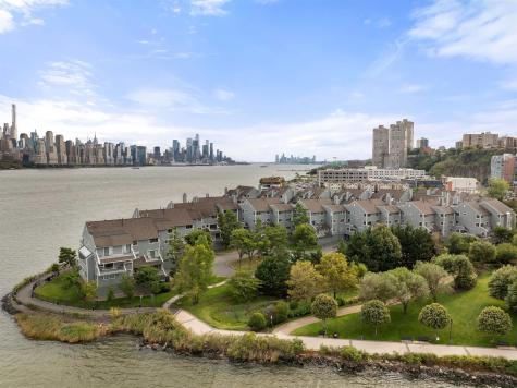 9E Cove Lane North Bergen NJ 07047