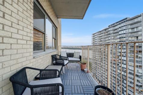 6040 Boulevard East West New York NJ 07093