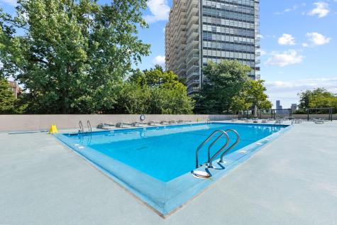 6040 Boulevard East West New York NJ 07093