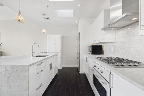 93 Bright Street Jersey City NJ 07302-0000