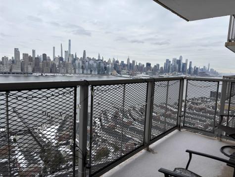 6600 Boulevard East West New York NJ 07093