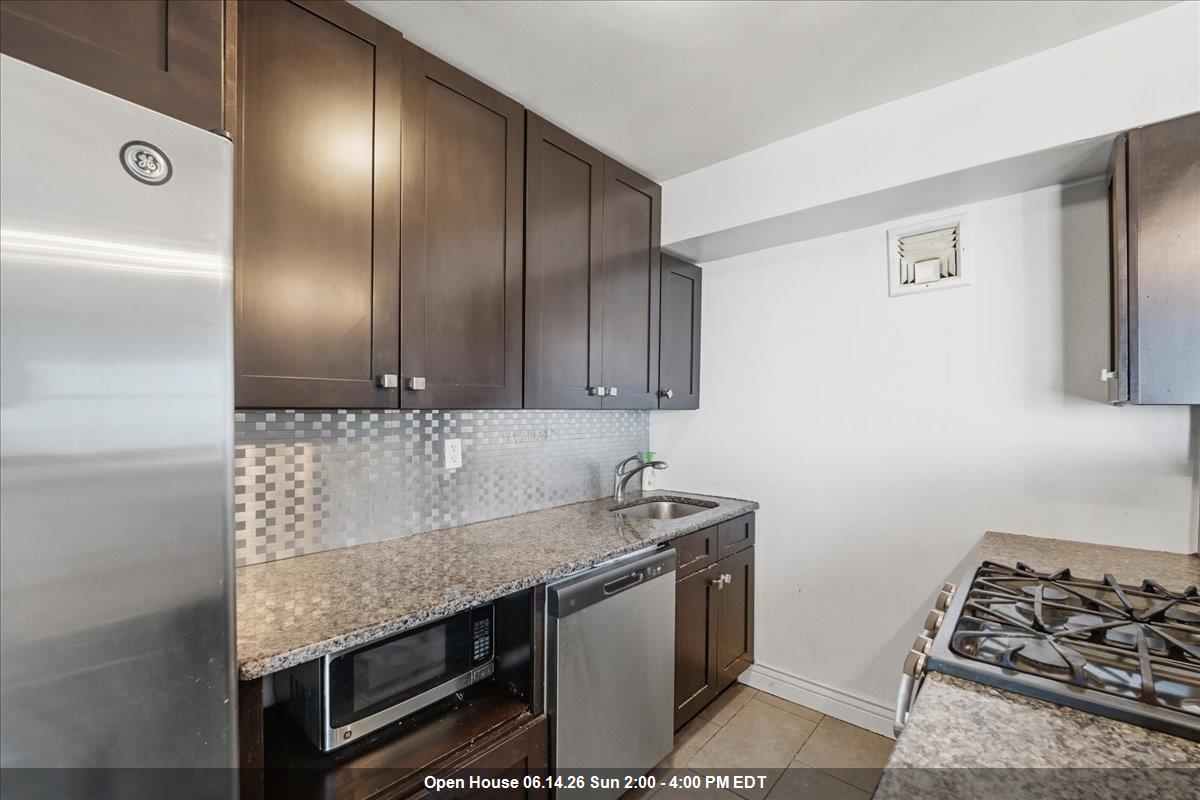 6040 Boulevard West New York NJ 07093
