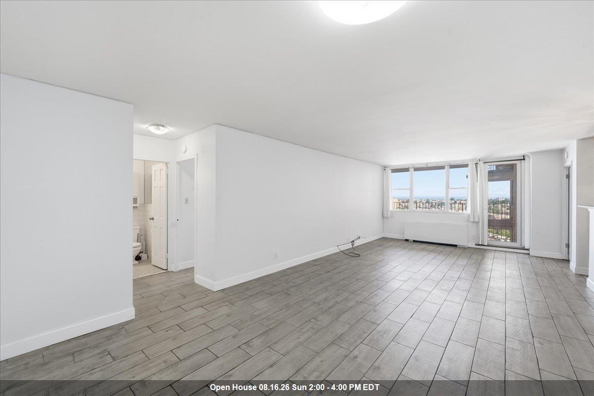 6040 Boulevard West New York NJ 07093