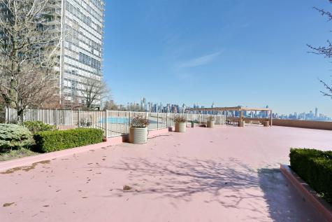 6040 Boulevard West New York NJ 07093