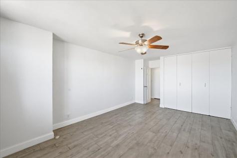 6040 Boulevard West New York NJ 07093