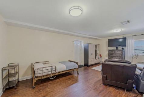 310 6th Street Fairview NJ 07022